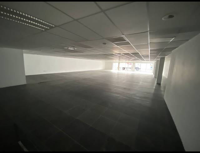 530M² OFFICE TO LET IN SOMERSET WEST CENTRAL
